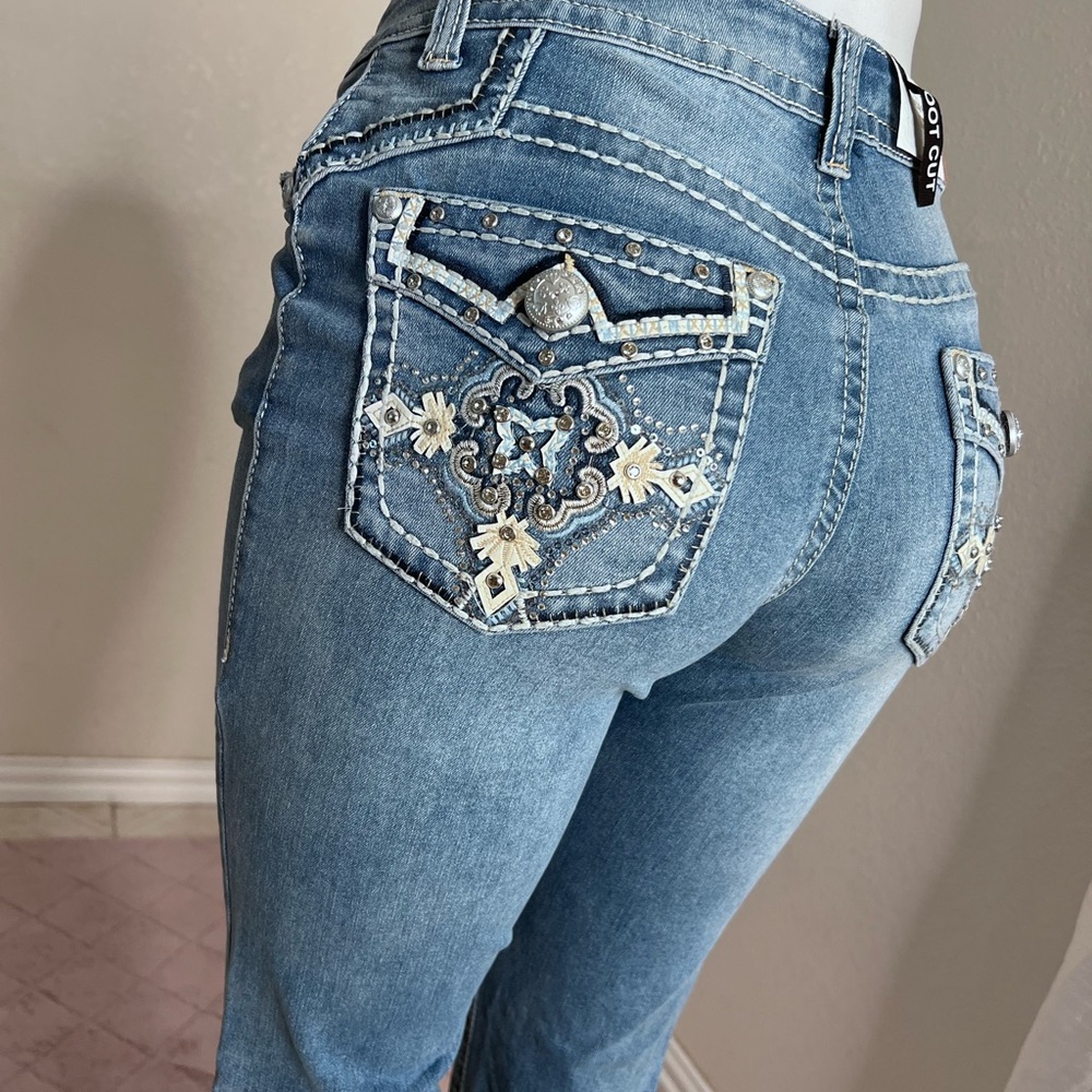 Women’s bootcut jeans